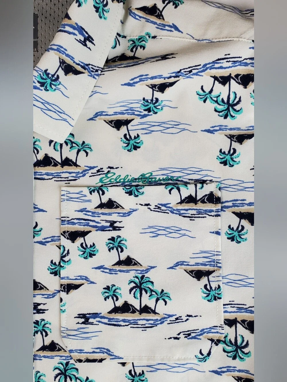 Eddie Bauer Boys Stretch Hawaiian Island All Over Print Camp Shirt- Size 8 - GUC
